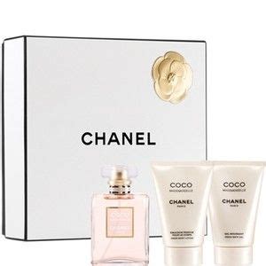 does macy's include gifts when you buy coco chanel perfume|chanel perfume gifts.